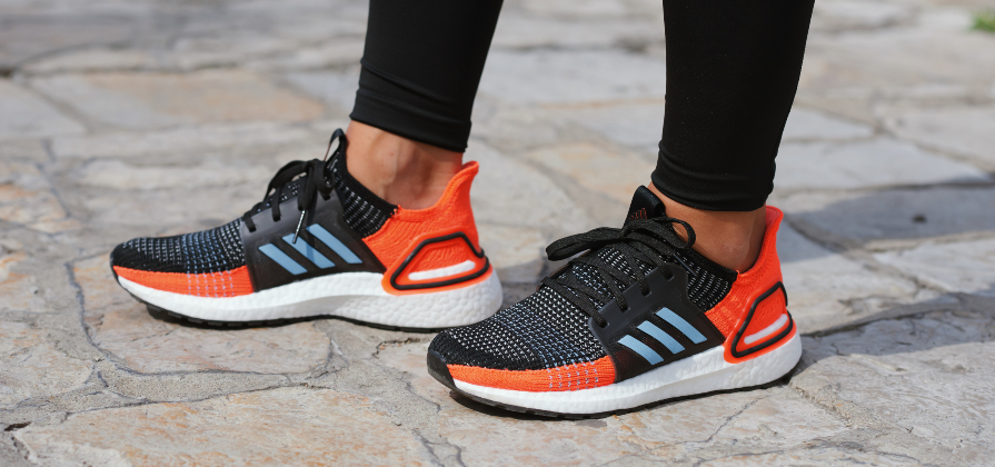 الفيزياء adidas feel the boost 