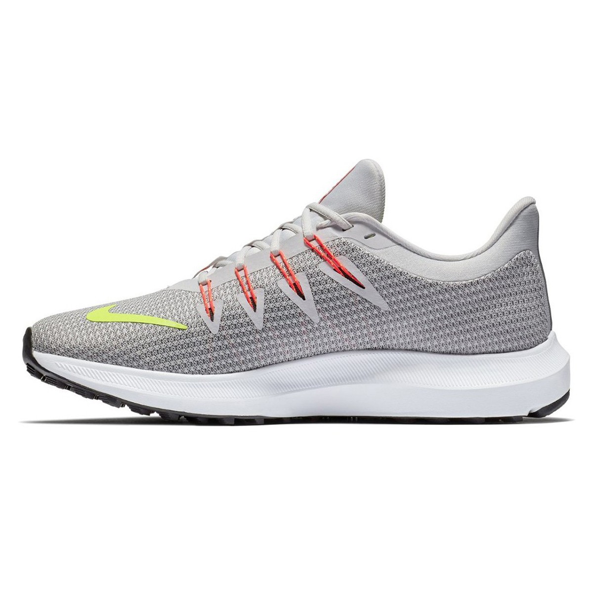 Nike wmns quest on sale se