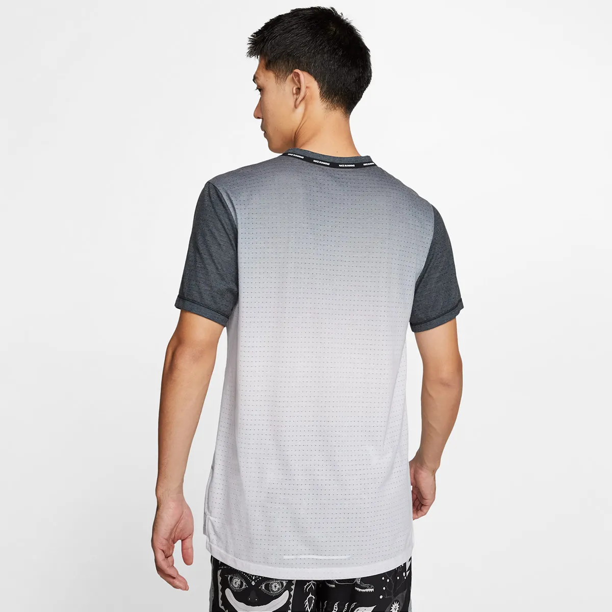 Nike Majica M NK WILD RUN RISE 365 TOP SS 