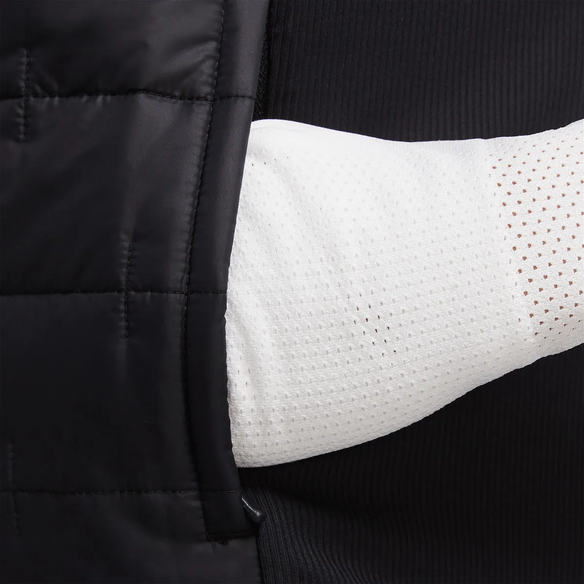 Nike Prsluk W NK TF SYNTHETIC FILL VEST