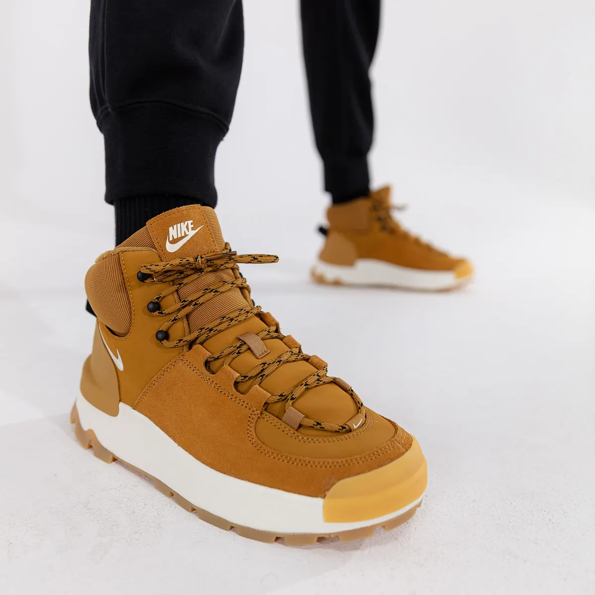 Nike Cipele NIKE CITY CLASSIC BOOT