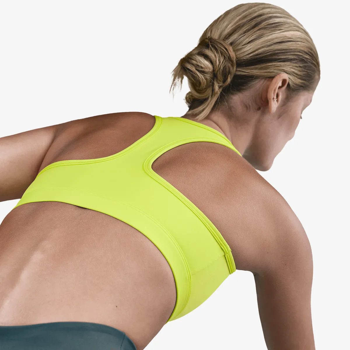 Nike Bra W NK SWSH MED SPT BRA 