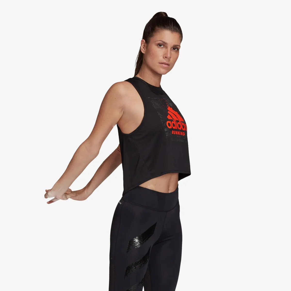 adidas Majica FAST GFX crop