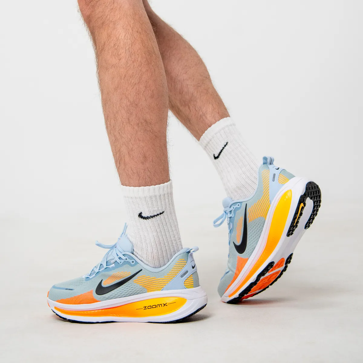 Nike Patike NIKE VOMERO 18 