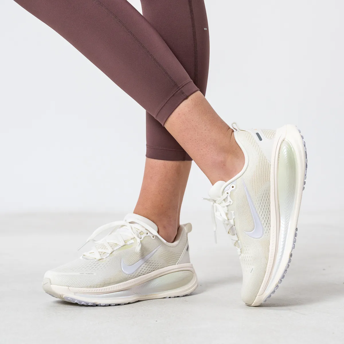 Nike Patike W NIKE VOMERO 18 ESS 