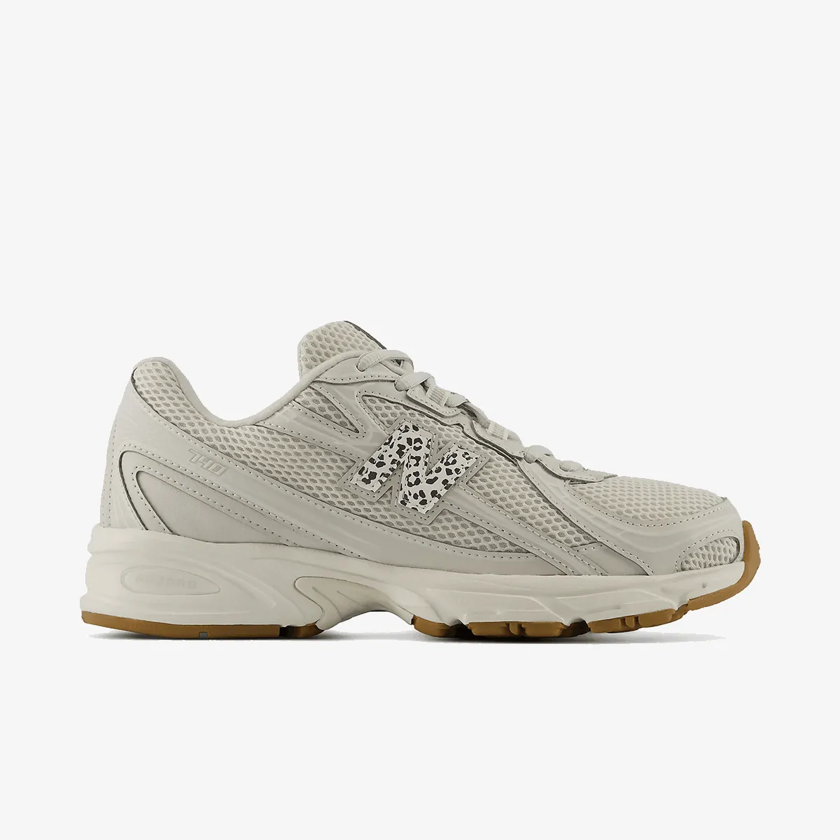 New Balance Patike 740