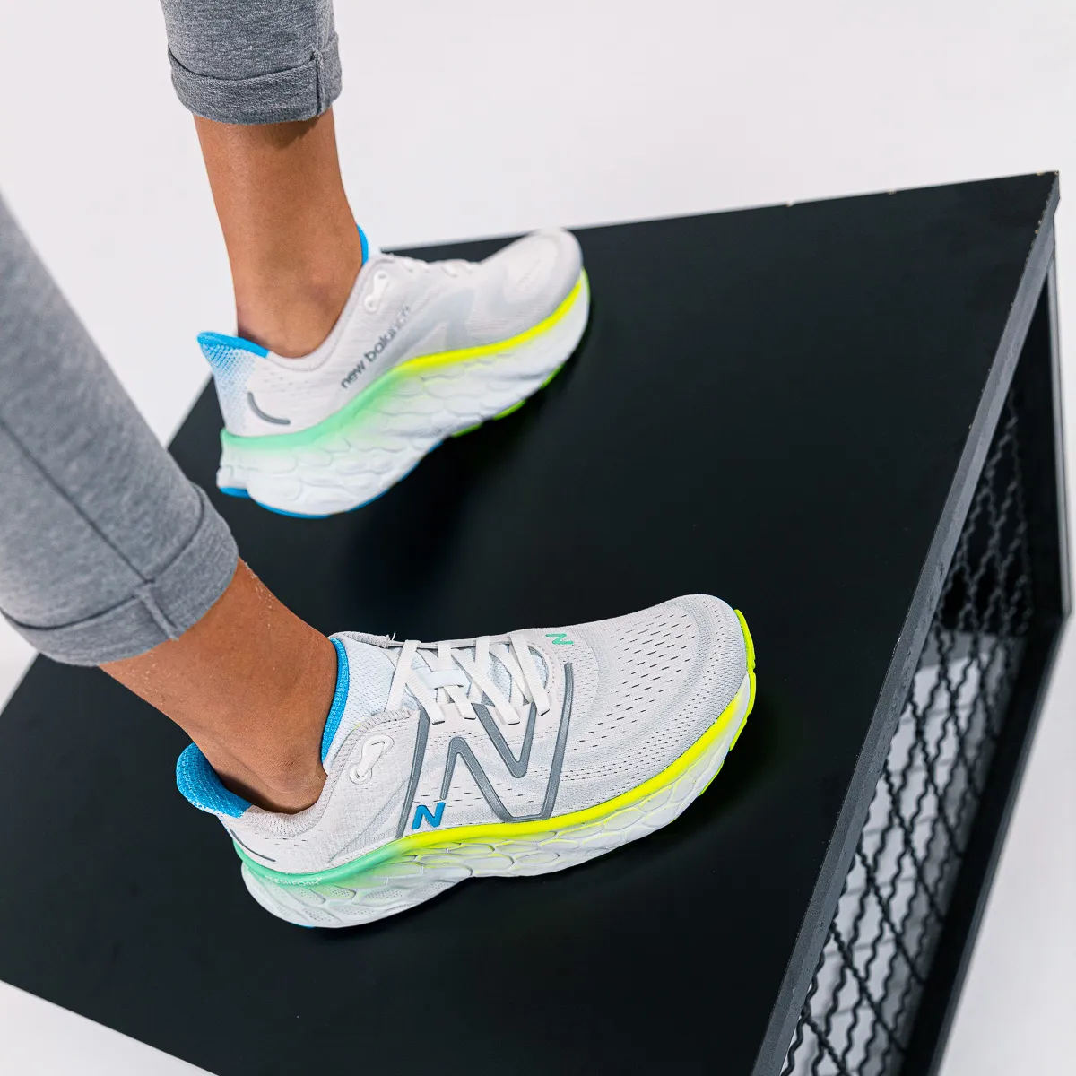 New Balance Patike MORE