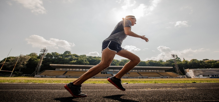 KROZ IZAZOVE I KRIZE DO POBEDE NA ULTRAMARATONU