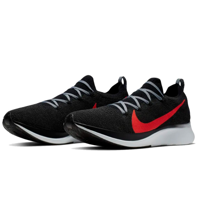 nike zoom fly flyknit cena