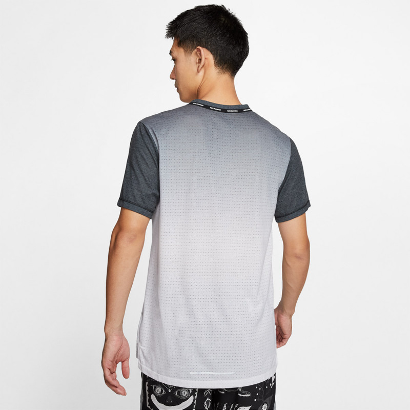 NIKE Majica M NK WILD RUN RISE 365 TOP SS