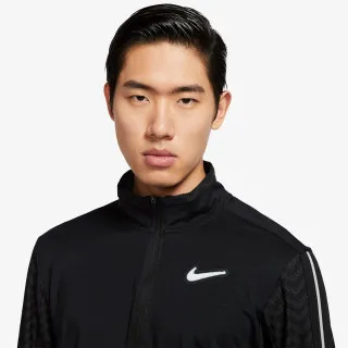 NIKE Majica dugih rukava M NK WILD RUN ELEMENT TOP LS 