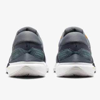 NIKE Patike Air Zoom Vomero 16