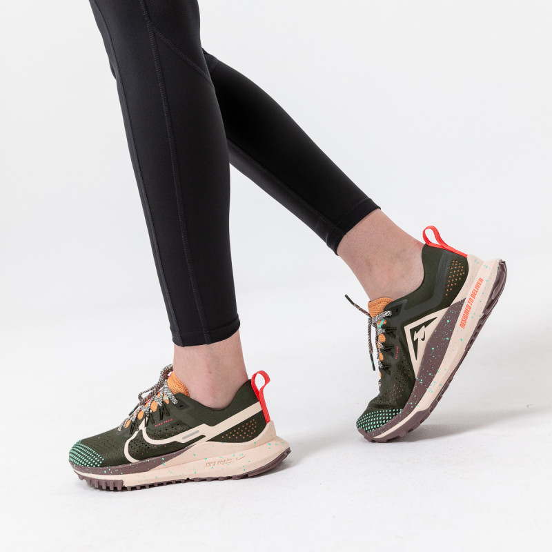 NIKE Patike Pegasus Trail 4