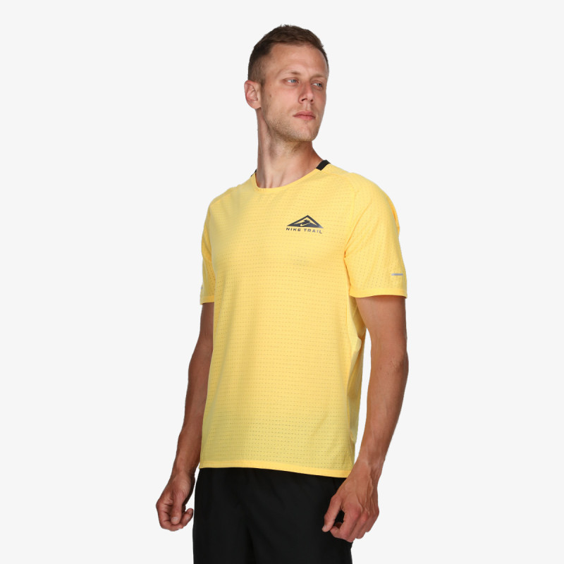 NIKE Majica Dri-FIT Trail Solar Chase
