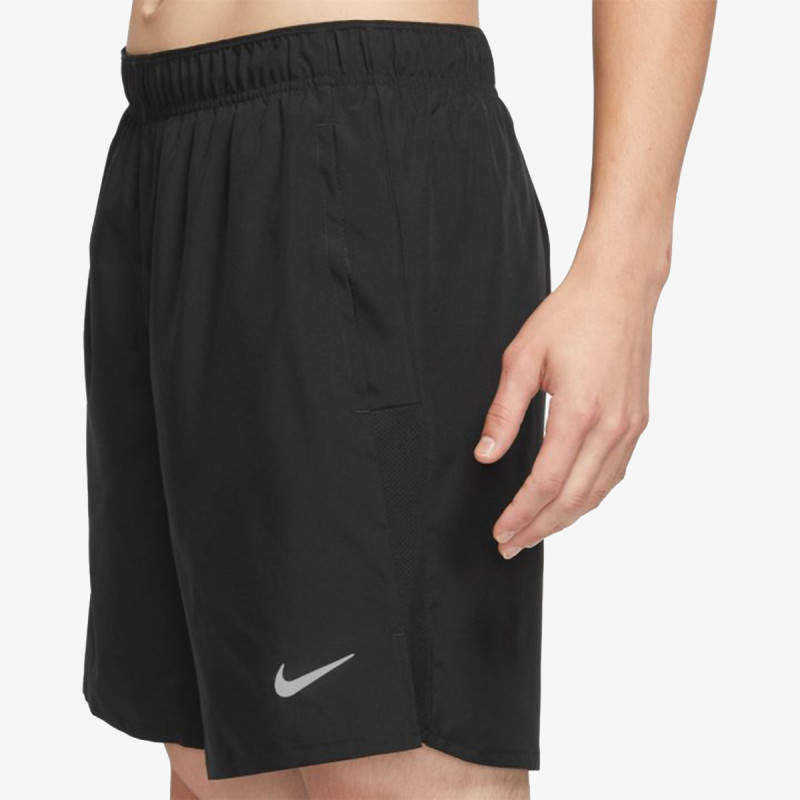 NIKE Šorc Challenger