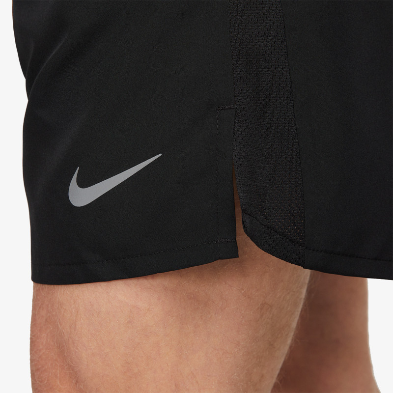 NIKE Šorc Challenger