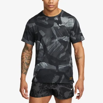 NIKE Majica M NK DF UV MILER TOP SS CAMO 