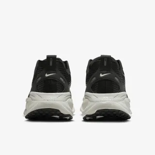NIKE Patike Vomero 18 