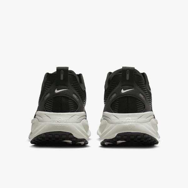 NIKE Patike NIKE VOMERO 18 