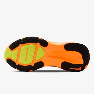 NIKE Patike NIKE VOMERO 18